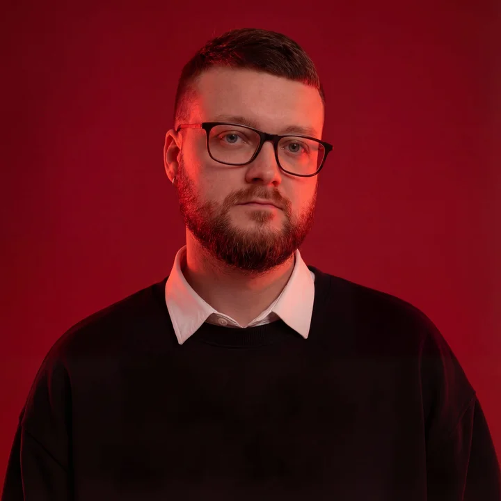 Марк Четвертков — Директор